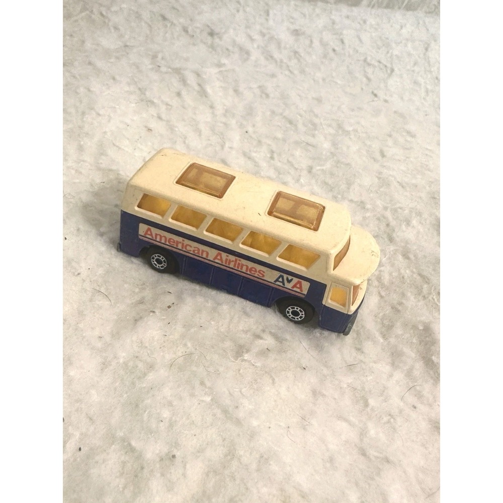 Matchbox Superfast No. 65 Airport Coach AA American Airlines Lesney 1977